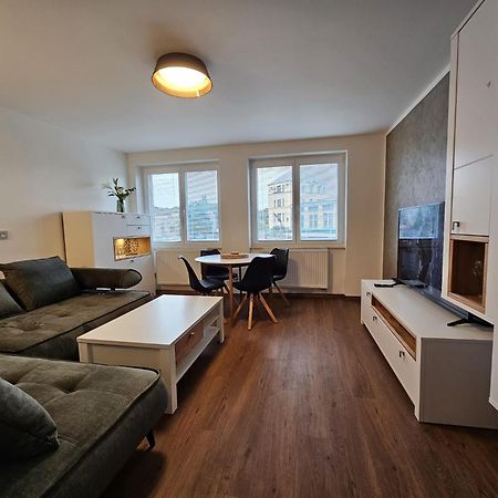 Appartamento Apartmán U Labe Nymburk Esterno foto