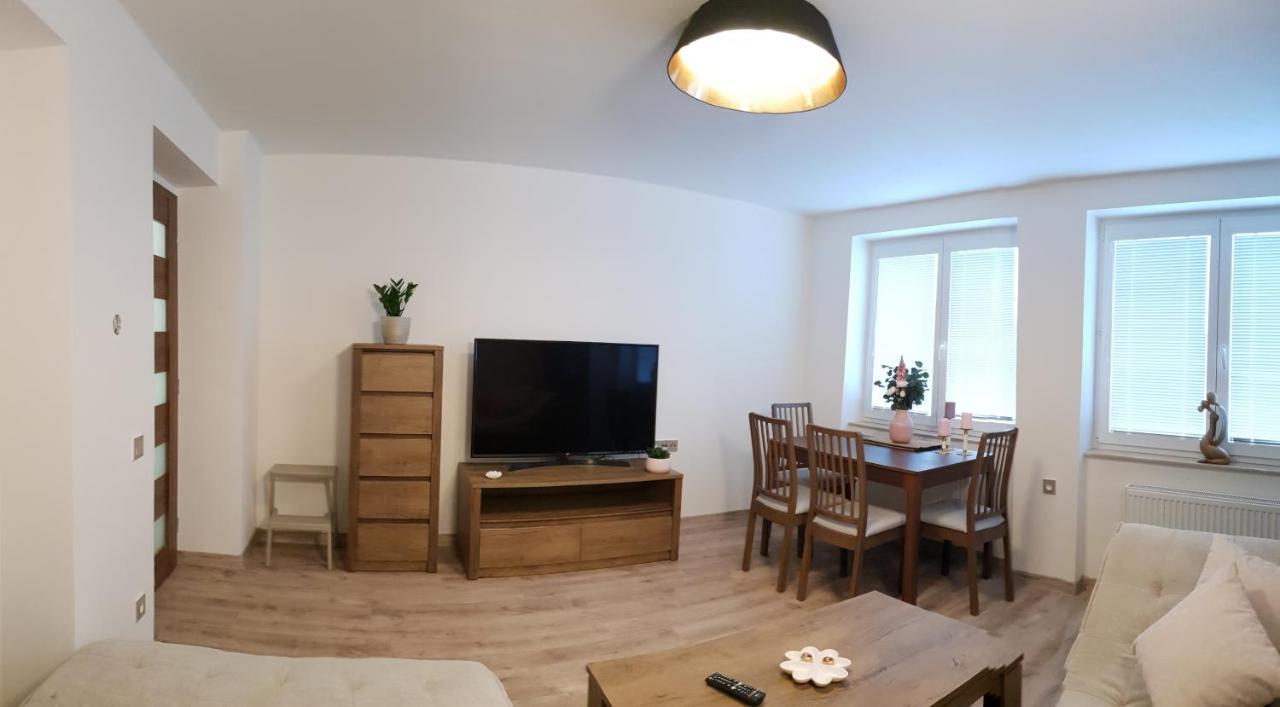 Apartmán U Labe Nymburk Esterno foto